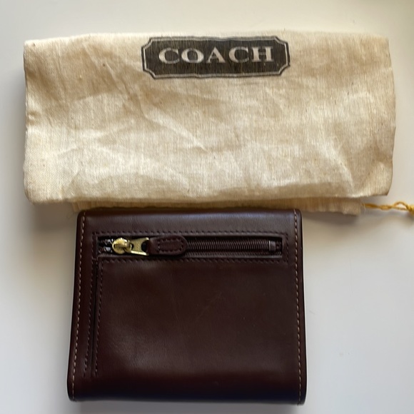 Vintage coach wallet comes with dust bag - Picture 2 of 15